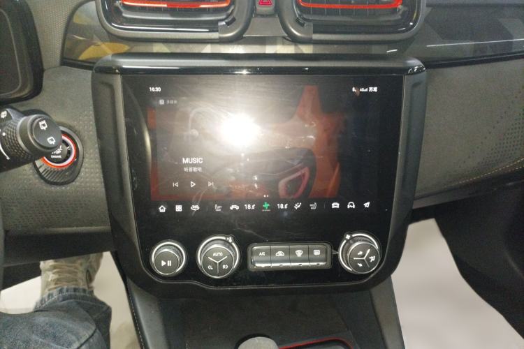 Used Lynk & Co 02 Hatchback 2021 2.0TD Halo Audio And AC Panel