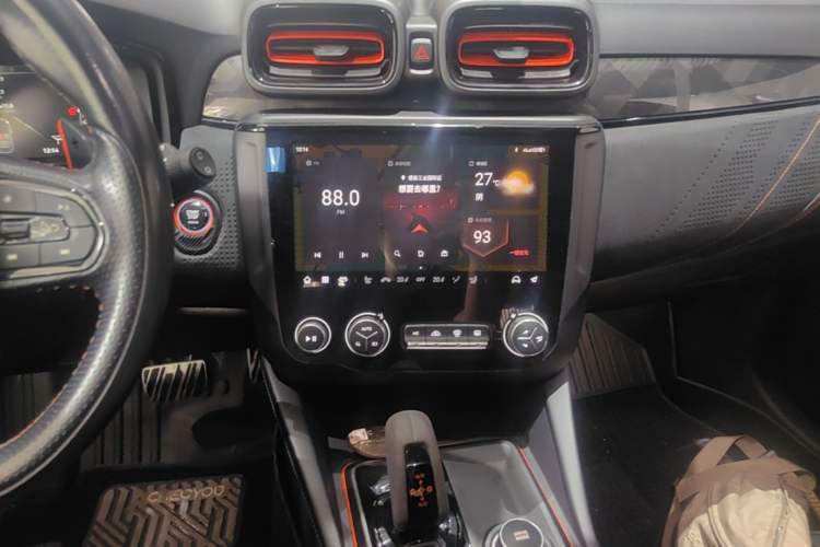 Used Lynk & Co 02 Hatchback 2021 2.0TD Halo Audio And AC Panel