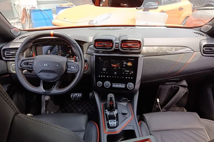 Used Lynk & Co 02 Hatchback 2021 2.0TD Halo Driving Control Kit Edition Center Console
