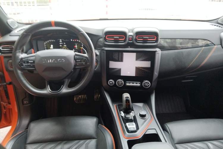 Used Lynk & Co 02 Hatchback 2021 2.0TD Halo Driving Control Kit Edition Center Console