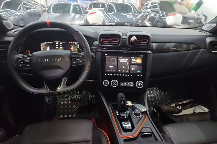 Used Lynk & Co 02 Hatchback 2021 2.0TD Halo Driving Control Kit Edition Center Console