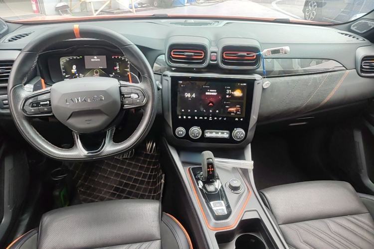 Used Lynk & Co 02 Hatchback 2021 2.0TD Halo Center Console