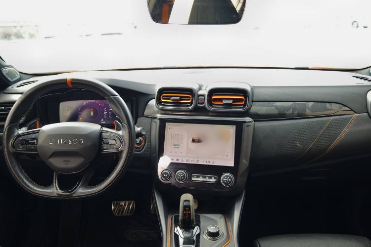 Used Lynk & Co 02 Hatchback 2021 2.0TD Halo Center Console