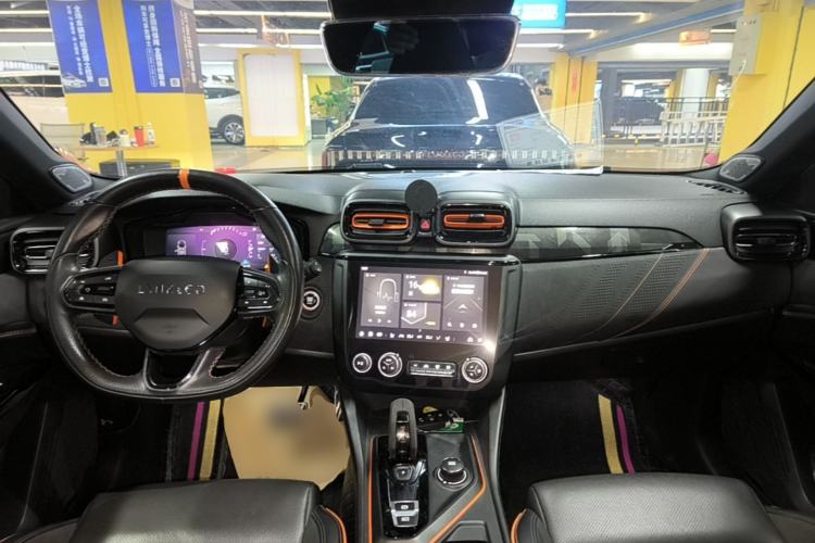 Used Lynk & Co 02 Hatchback 2021 2.0TD Halo Driving Control Kit Edition Center Console