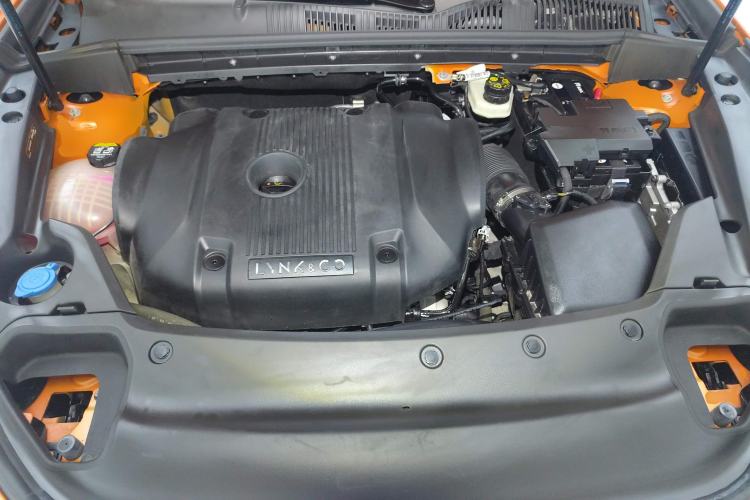 Used Lynk & Co 02 Hatchback 2021 2.0TD Halo Engine Bay