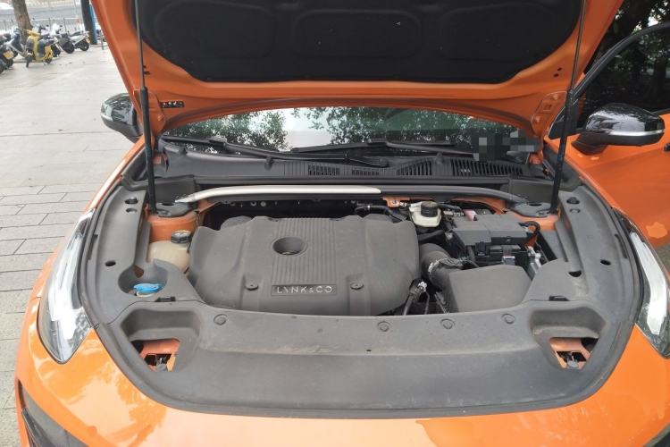 Used Lynk & Co 02 Hatchback 2021 2.0TD Halo Driving Control Kit Edition Engine Bay