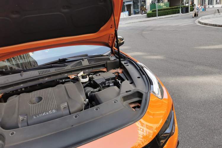 Used Lynk & Co 02 Hatchback 2021 2.0TD Halo Engine Bay Left