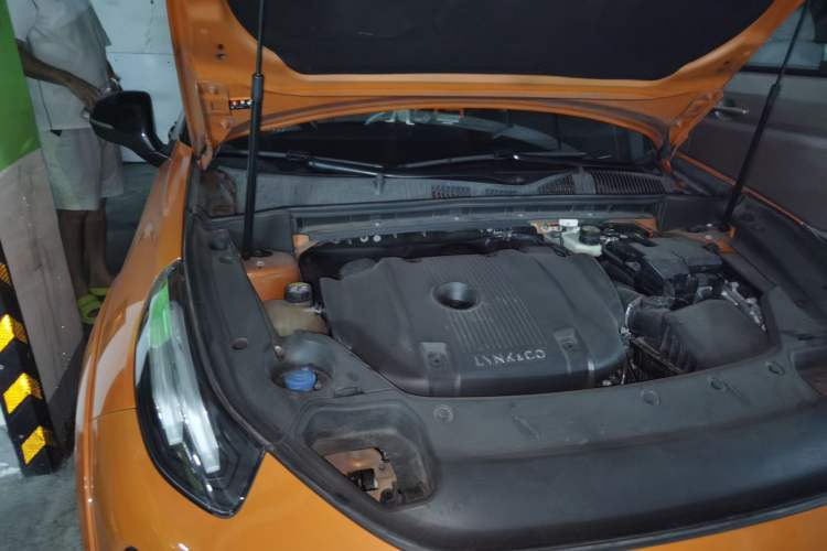 Used Lynk & Co 02 Hatchback 2021 2.0TD Halo Engine Bay Right