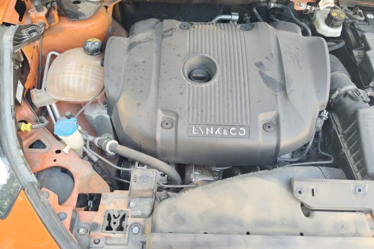 Used Lynk & Co 02 Hatchback 2021 2.0TD Halo Engine Bay Right