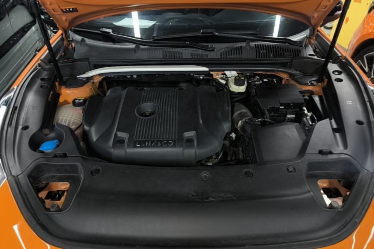 Used Lynk & Co 02 Hatchback 2021 2.0TD Halo Driving Control Kit Edition Engine Bay