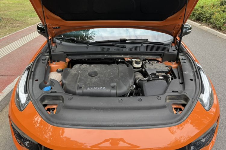 Used Lynk & Co 02 Hatchback 2021 2.0TD Halo Engine Bay