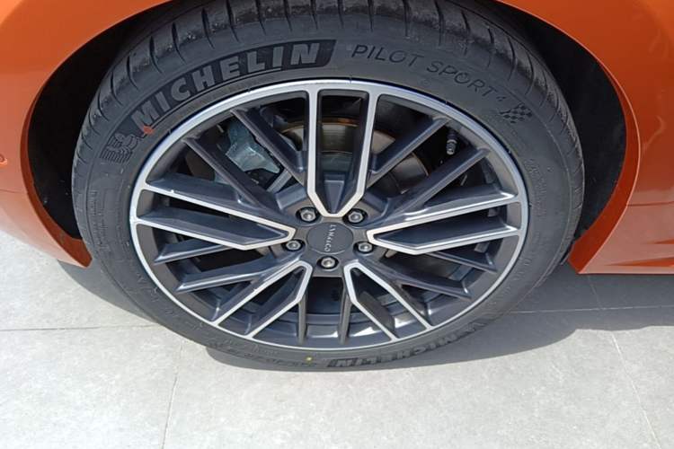 Used Lynk & Co 02 Hatchback 2021 2.0TD Halo Driving Control Kit Edition Exterior 5