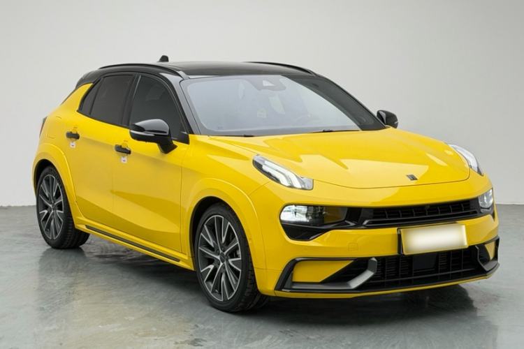 Used Lynk & Co 02 Hatchback 2021 2.0TD Halo Exterior 5