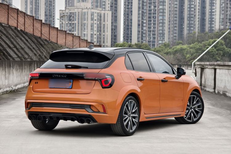 Used Lynk & Co 02 Hatchback 2021 2.0TD Halo Exterior 5