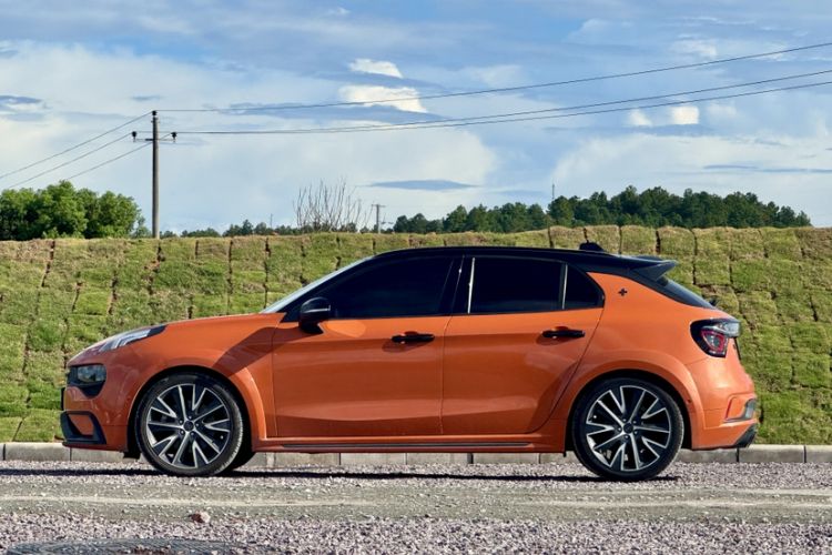 Used Lynk & Co 02 Hatchback 2021 2.0TD Halo Exterior 6