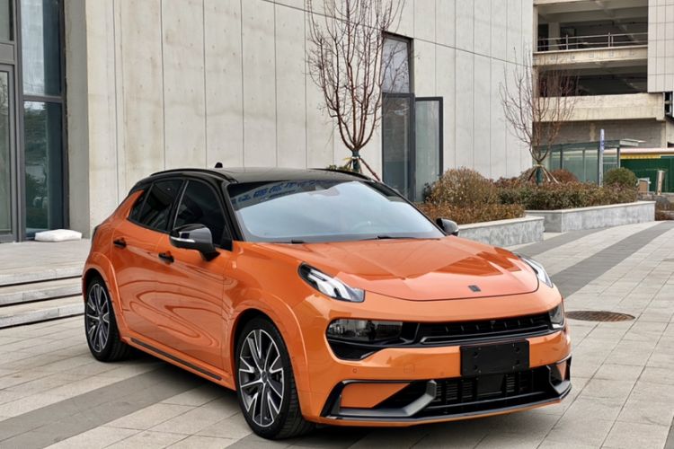 Used Lynk & Co 02 Hatchback 2021 2.0TD Halo Exterior 7
