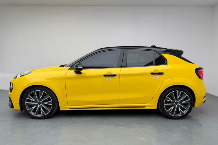 Used Lynk & Co 02 Hatchback 2021 2.0TD Halo Exterior 8