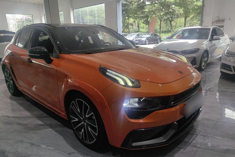 Used Lynk & Co 02 Hatchback 2021 2.0TD Halo Front Right 45 Deg