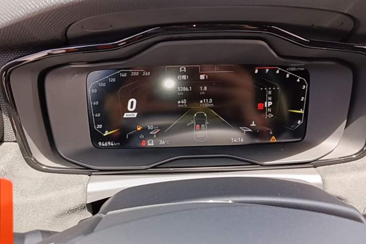 Used Lynk & Co 02 Hatchback 2021 2.0TD Halo Driving Control Kit Edition Instrument Cluster