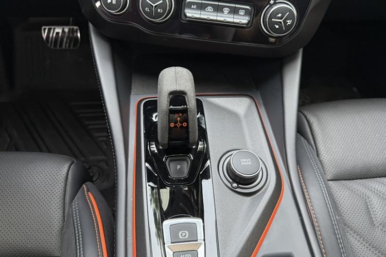Used Lynk & Co 02 Hatchback 2021 2.0TD Halo Interior 4