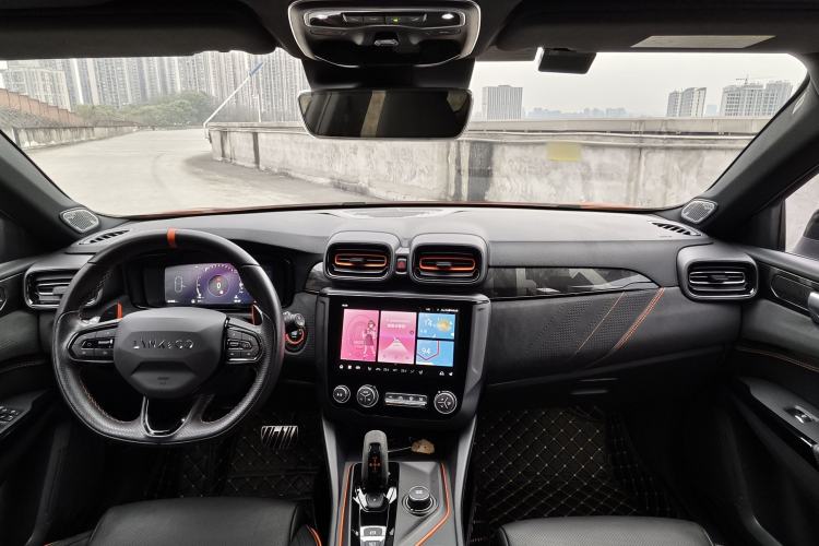 Used Lynk & Co 02 Hatchback 2021 2.0TD Halo Interior 4