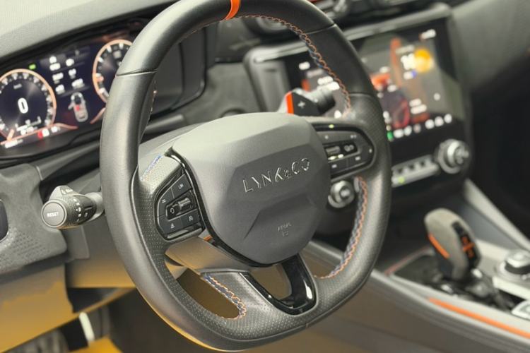 Used Lynk & Co 02 Hatchback 2021 2.0TD Halo Interior 7