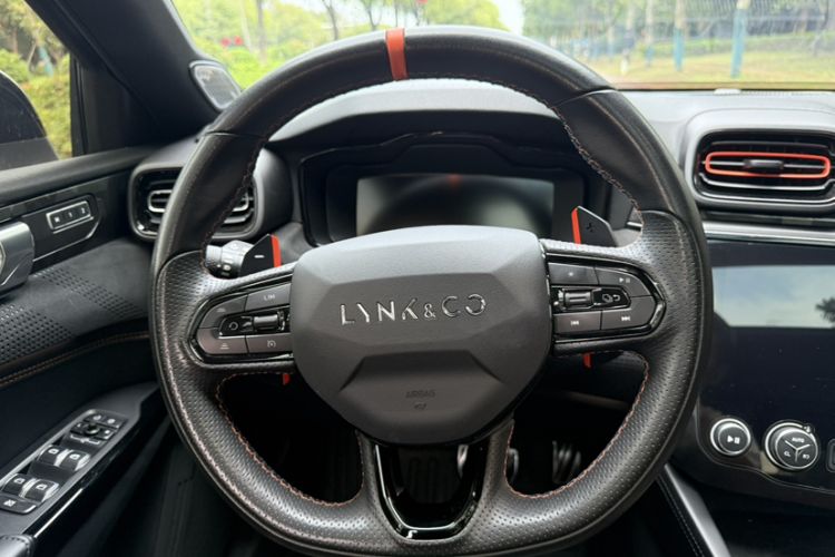 Used Lynk & Co 02 Hatchback 2021 2.0TD Halo Interior 7