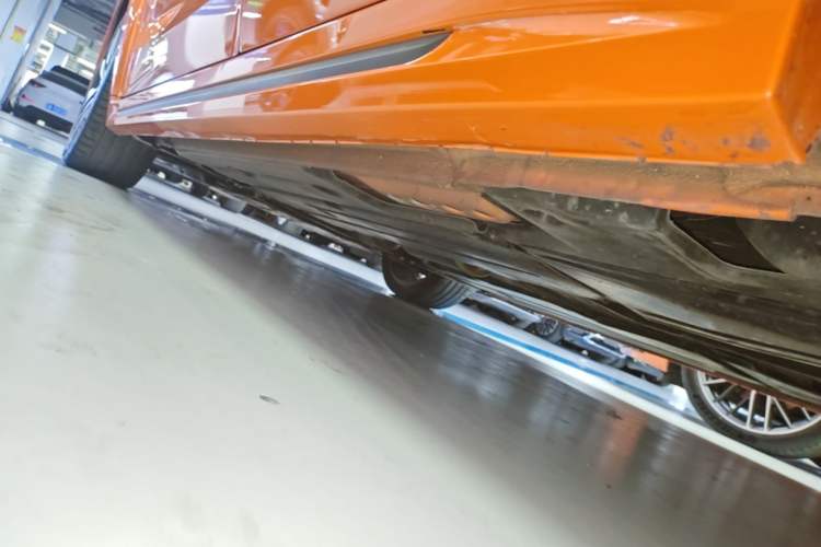 Used Lynk & Co 02 Hatchback 2021 2.0TD Halo Left Side Sill
