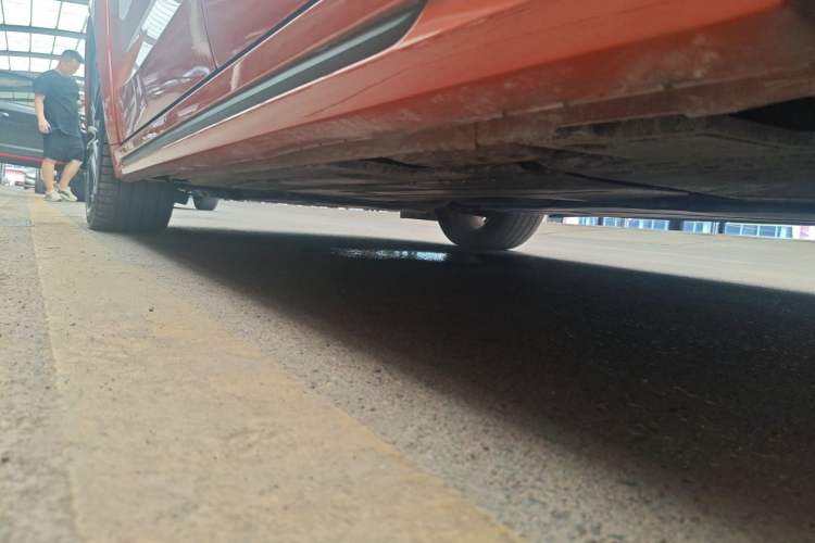 Used Lynk & Co 02 Hatchback 2021 2.0TD Halo Left Side Sill