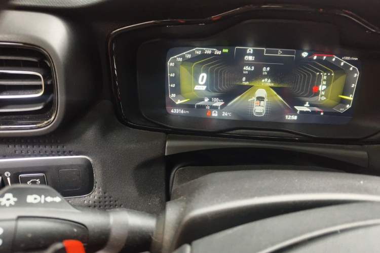 Used Lynk & Co 02 Hatchback 2021 2.0TD Halo Driving Control Kit Edition Odometer Close Up