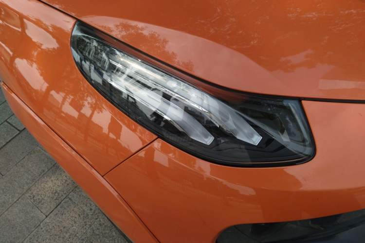 Used Lynk & Co 02 Hatchback 2021 2.0TD Halo Driving Control Kit Edition Right Front Headlight