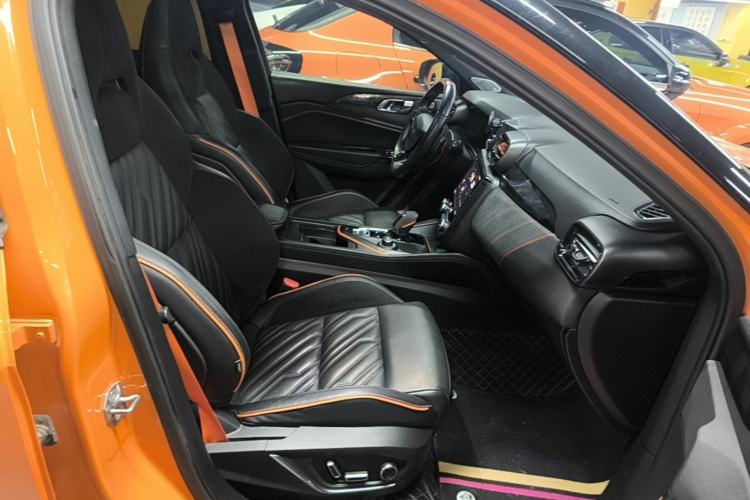 Used Lynk & Co 02 Hatchback 2021 2.0TD Halo Driving Control Kit Edition Right Front Seat