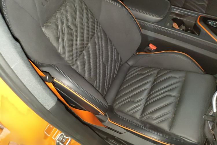 Used Lynk & Co 02 Hatchback 2021 2.0TD Halo Right Front Seat