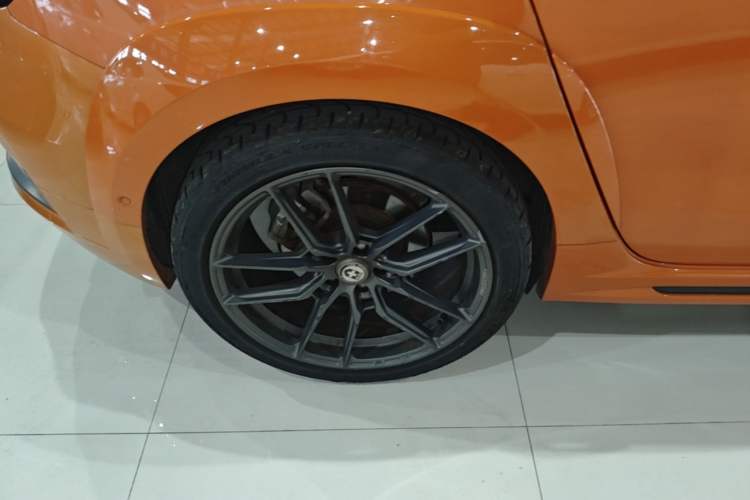 Used Lynk & Co 02 Hatchback 2021 2.0TD Halo Right Rear Wheel Hub