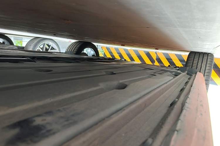 Used Lynk & Co 02 Hatchback 2021 2.0TD Halo Right Side Sill