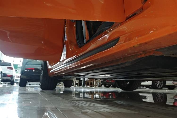 Used Lynk & Co 02 Hatchback 2021 2.0TD Halo Right Side Sill