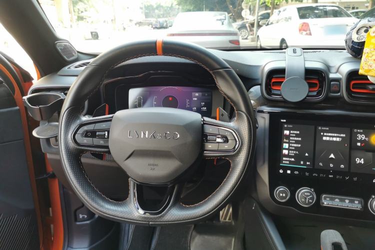 Used Lynk & Co 02 Hatchback 2021 2.0TD Halo Steering Wheel