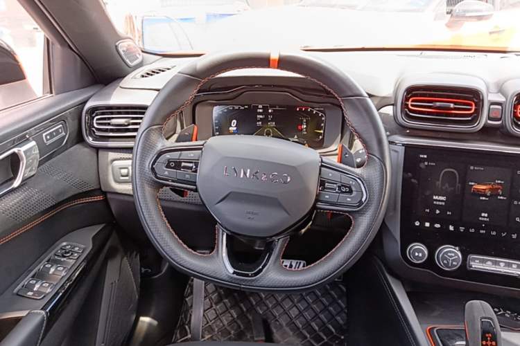 Used Lynk & Co 02 Hatchback 2021 2.0TD Halo Driving Control Kit Edition Steering Wheel