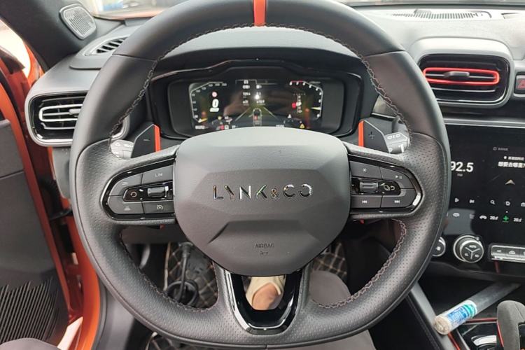 Used Lynk & Co 02 Hatchback 2021 2.0TD Halo Steering Wheel