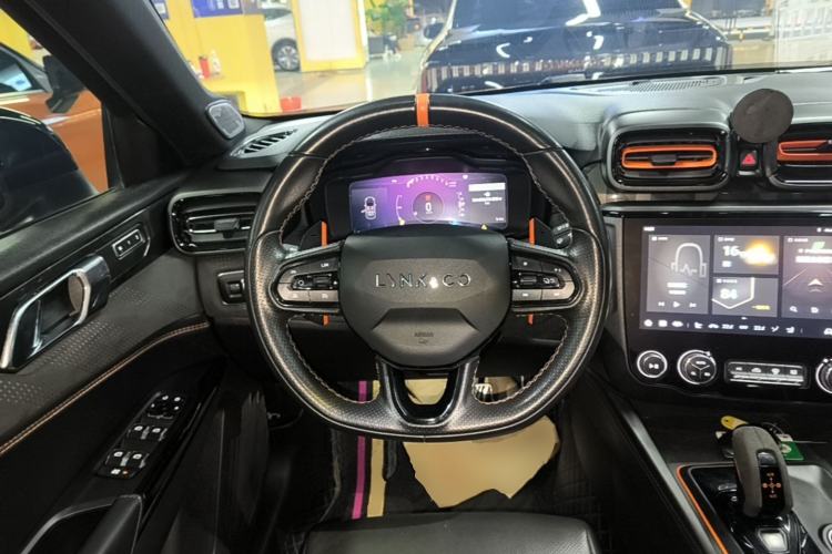 Used Lynk & Co 02 Hatchback 2021 2.0TD Halo Driving Control Kit Edition Steering Wheel