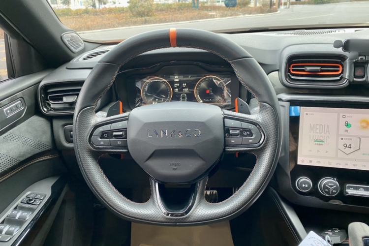 Used Lynk & Co 02 Hatchback 2021 2.0TD Halo Steering Wheel