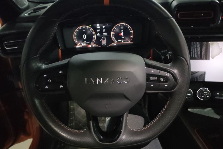 Used Lynk & Co 02 Hatchback 2021 2.0TD Halo Steering Wheel