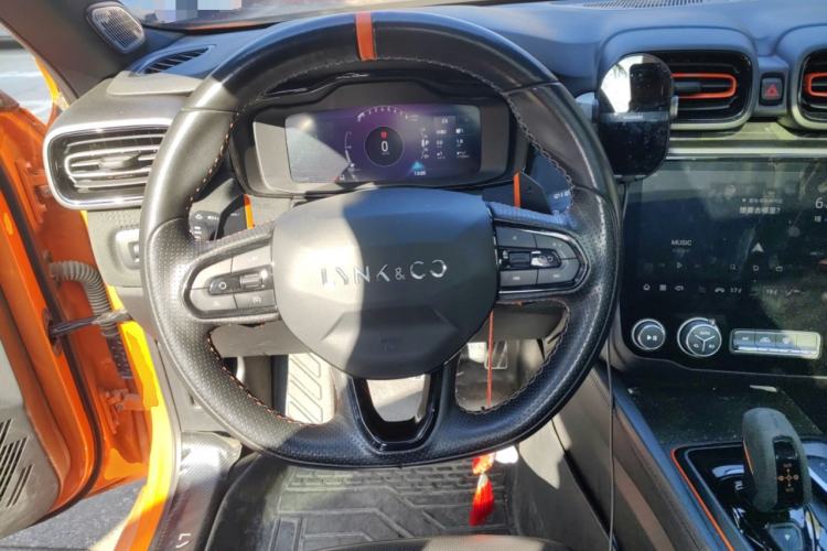 Used Lynk & Co 02 Hatchback 2021 2.0TD Halo Driving Control Kit Edition Steering Wheel