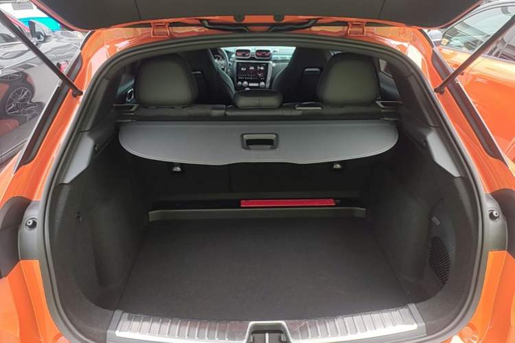 Used Lynk & Co 02 Hatchback 2021 2.0TD Halo Trunk