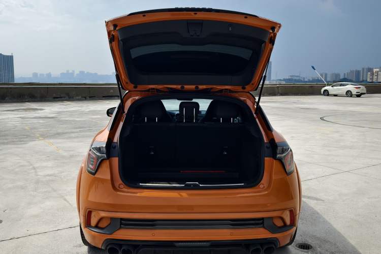 Used Lynk & Co 02 Hatchback 2021 2.0TD Halo Trunk