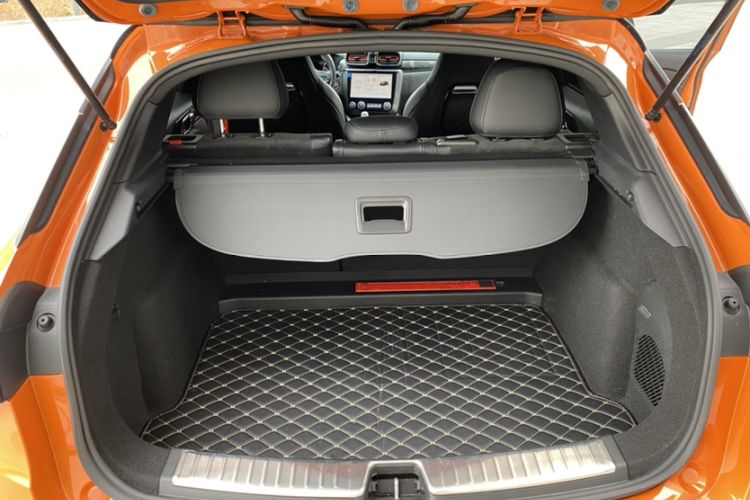 Used Lynk & Co 02 Hatchback 2021 2.0TD Halo Trunk