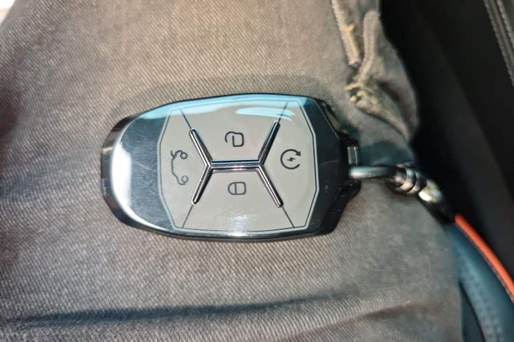 Used Lynk & Co 02 Hatchback 2021 2.0TD Halo Vehicle Key