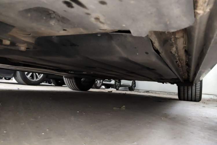 Used Lynk & Co 02 Hatchback 2022 2.0TD Pro Chassis Front Left