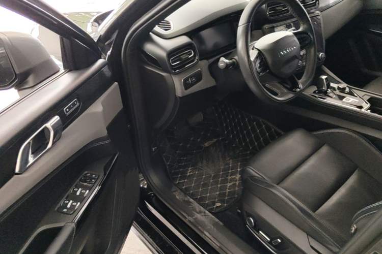 Used Lynk & Co 02 Hatchback 2022 2.0TD Pro Driver Seat