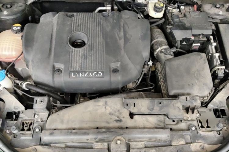 Used Lynk & Co 02 Hatchback 2022 2.0TD Pro Engine Bay